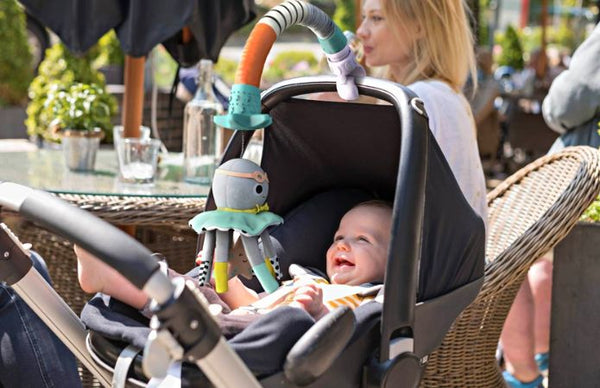 The Best Portable Mobile for Strollers – Dingle Dangle Baby USA